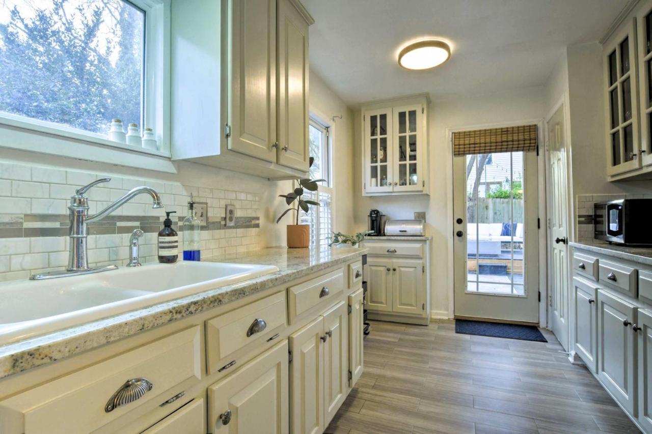 Home With Outdoor Oasis In Downtown Raleigh! Экстерьер фото